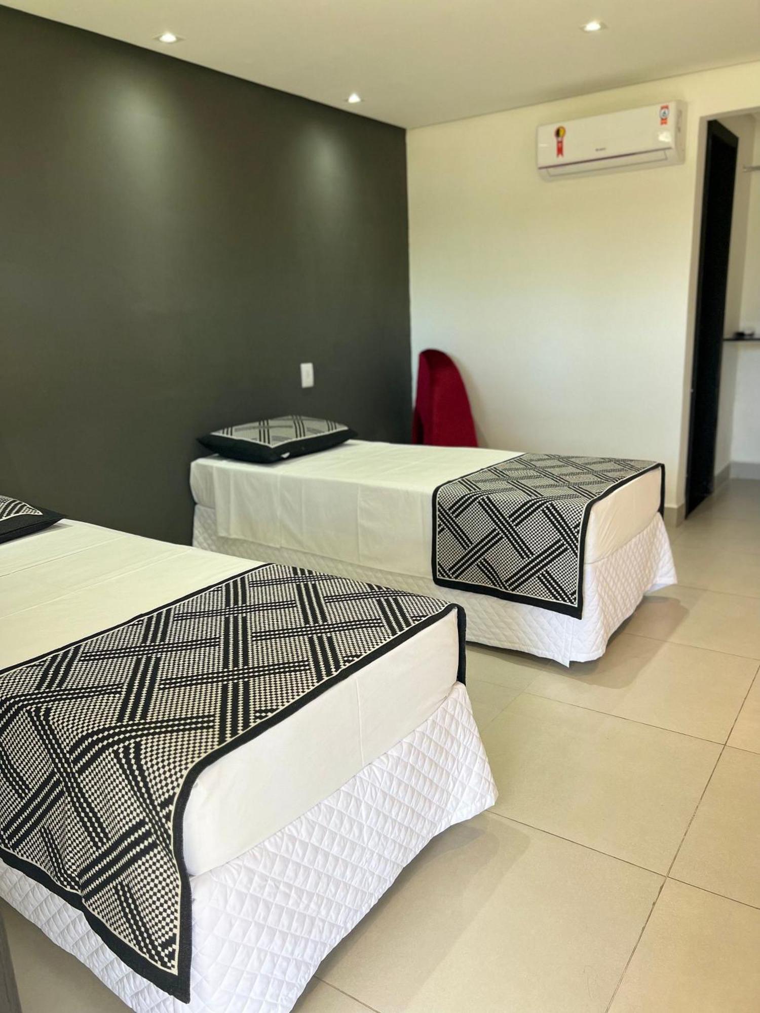 O Beira Mar Praia Hotel Esta Localizado Na Orla, Na Praia De Taperapuan, Cafe Incluso, Wi-Fi 500Mb, Piscinas, Estacionamento Privativo, Ar Condicionado Split, Smart Tv, Frigobar, Porto Seguro Kültér fotó
